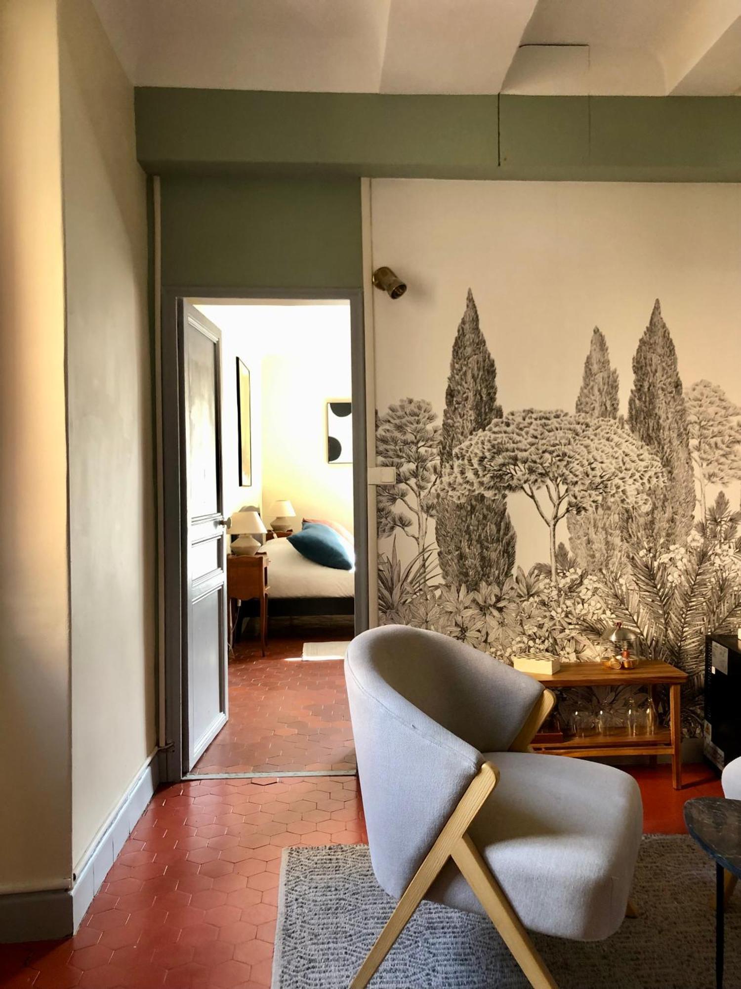 Roumanille Bed & Breakfast 3*