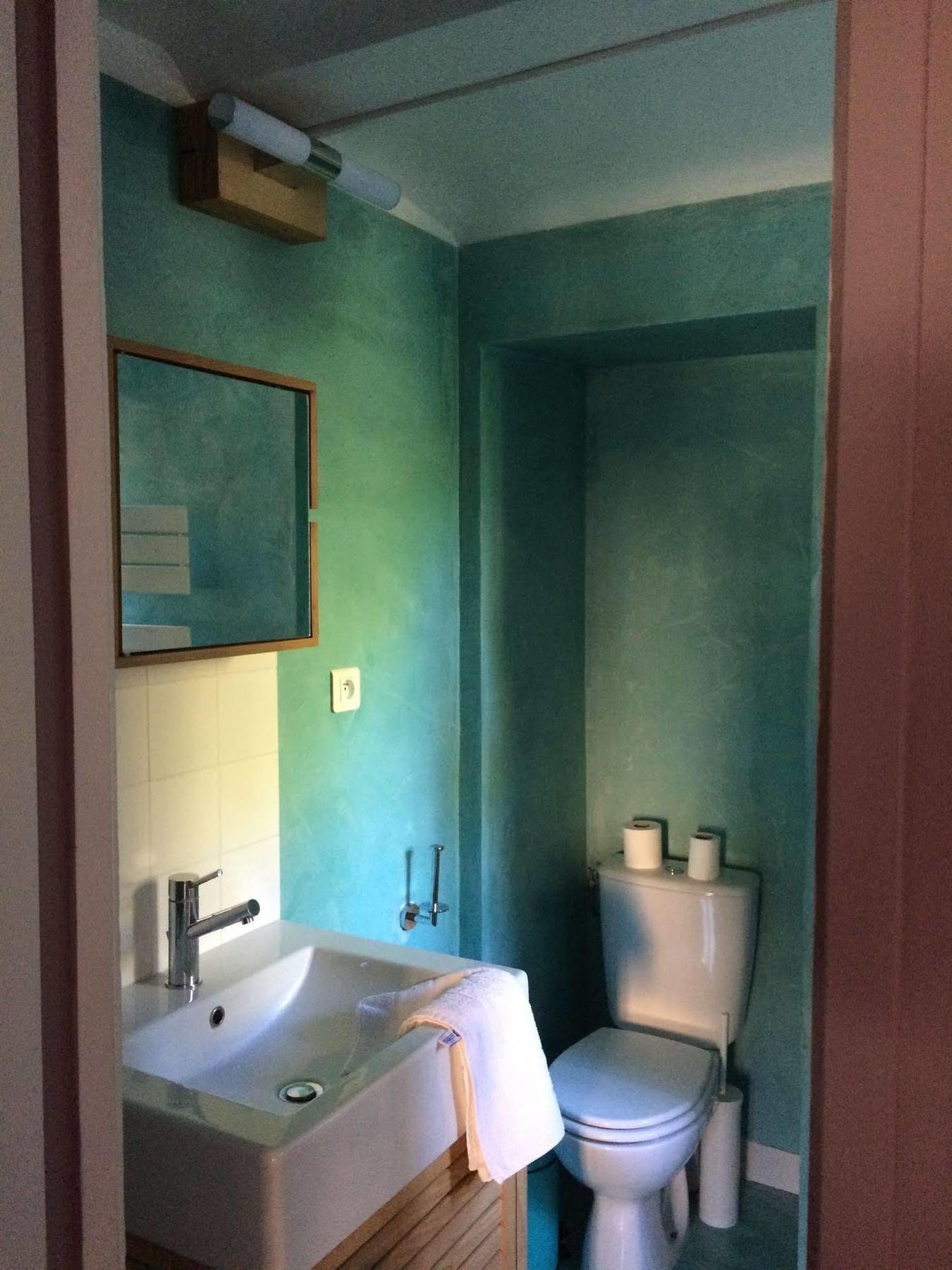 Roumanille Bed & Breakfast