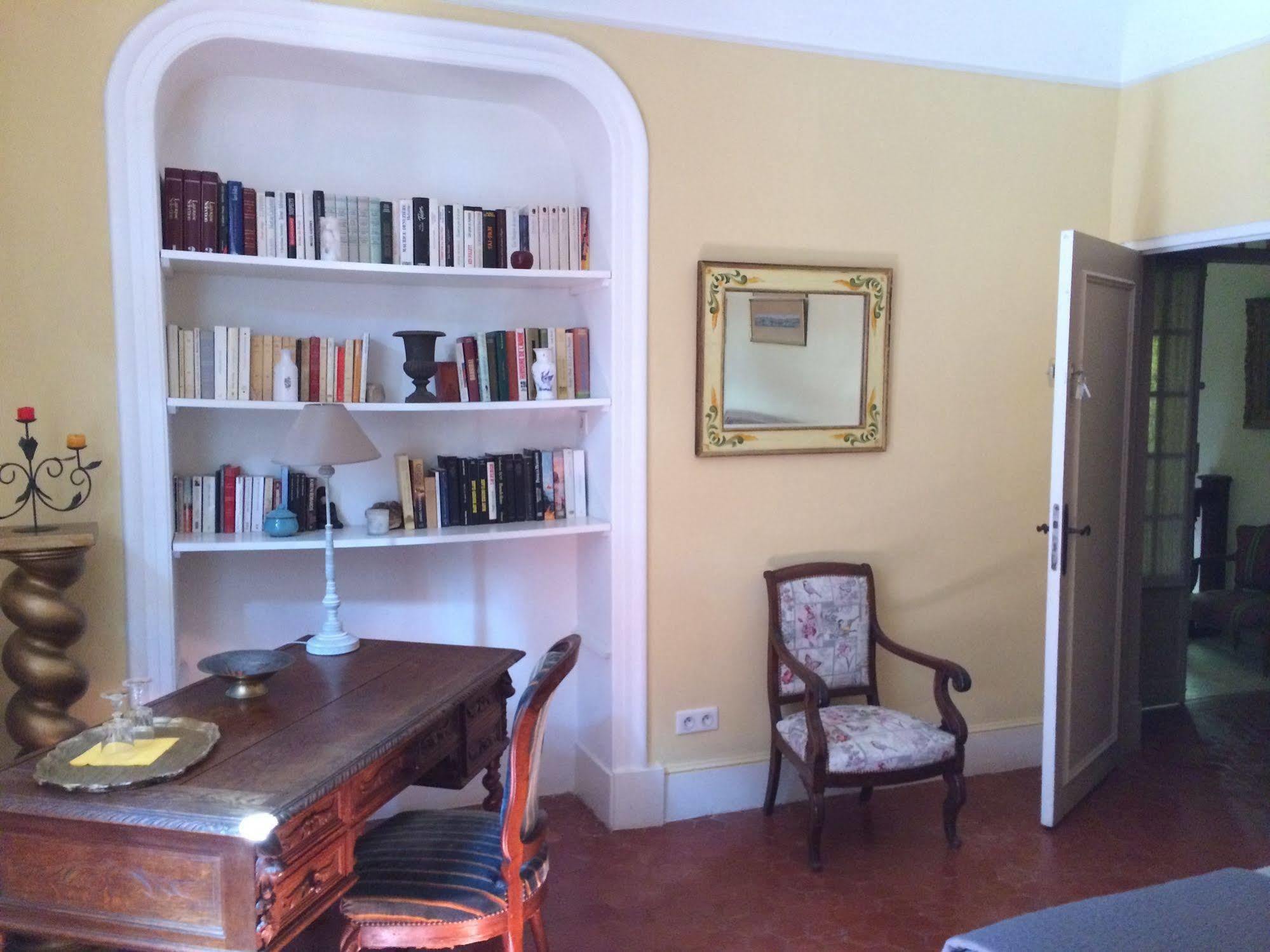 Roumanille Bed & Breakfast