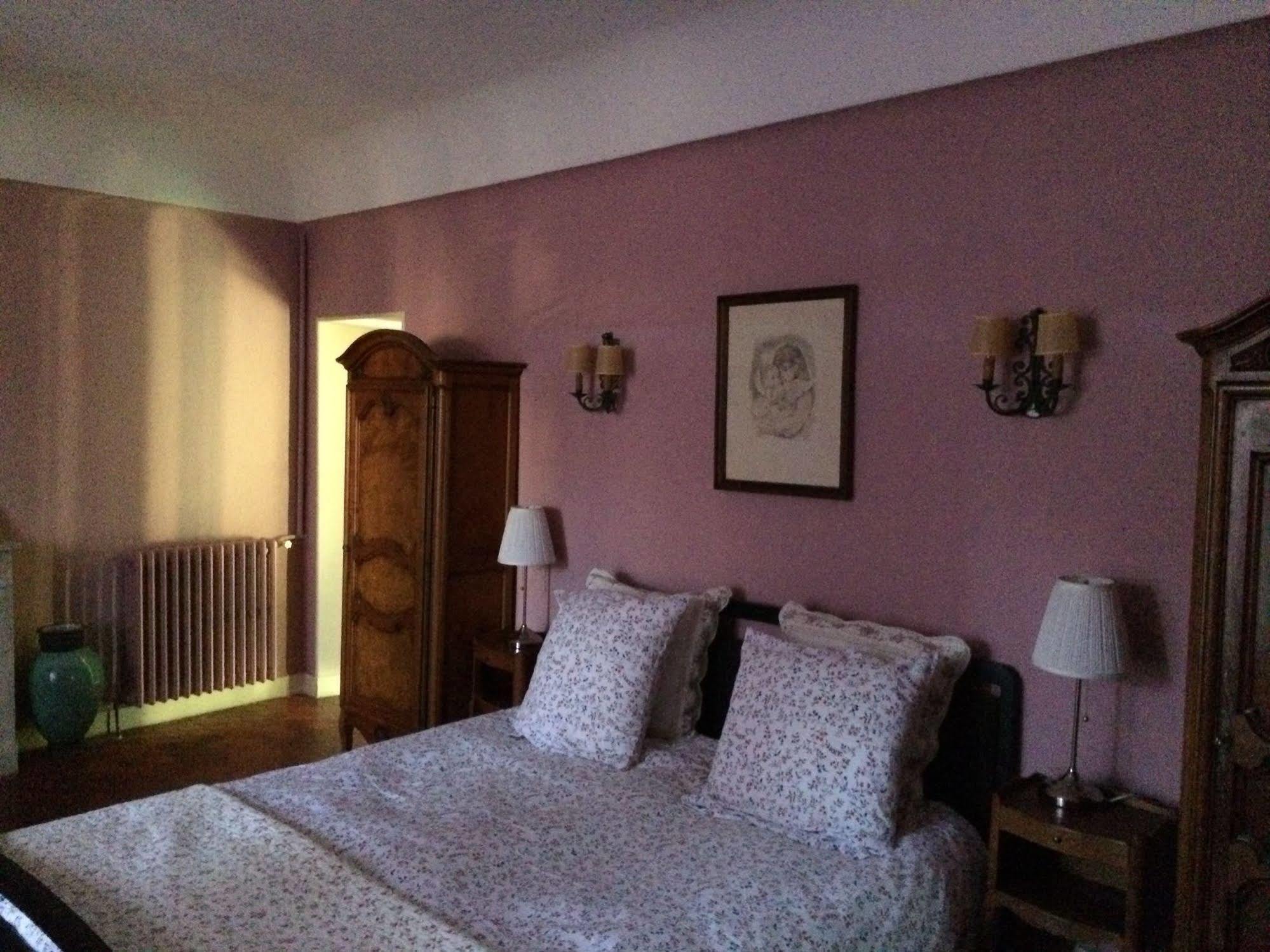 Bed & Breakfast Roumanille 3*