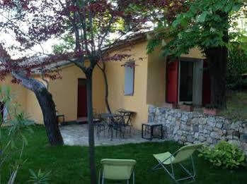 Bed & Breakfast Roumanille 3*